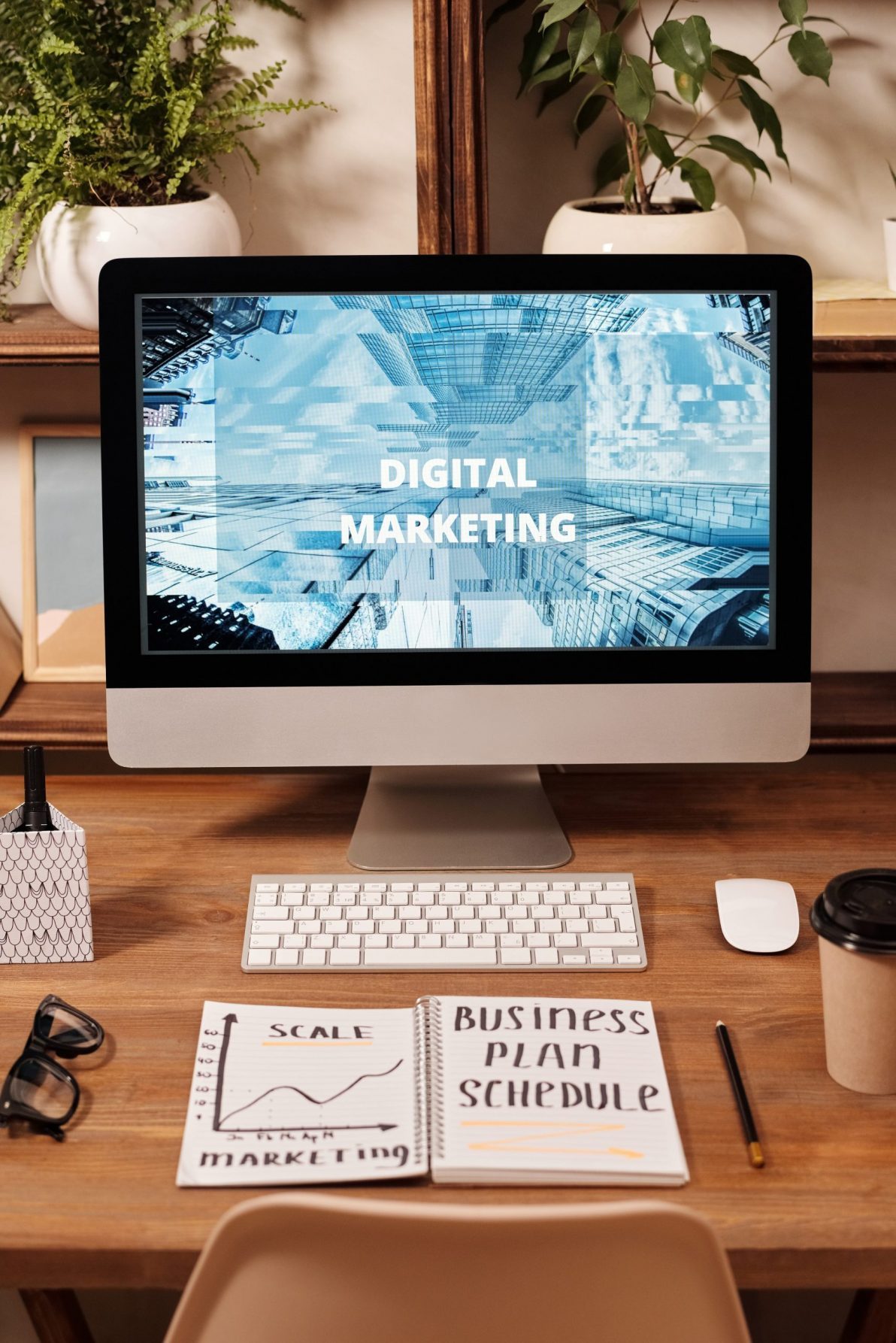 The Pros and Cons of Online Marketing