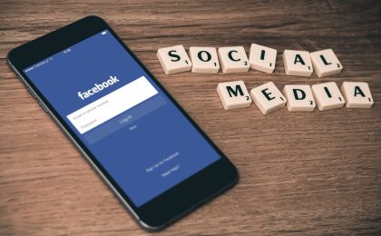 social media, facebook, smartphone