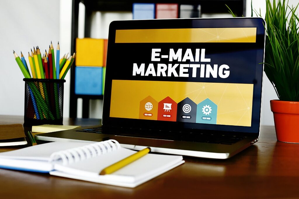 email marketing, laptop, desk